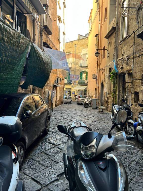 negozio in vendita a Napoli