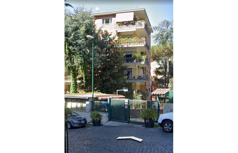 appartamento in vendita a Napoli in zona Vomero