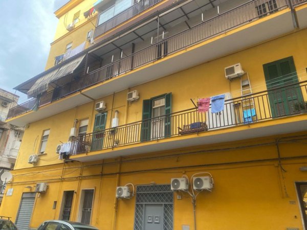 appartamento in vendita a Napoli in zona San Lorenzo