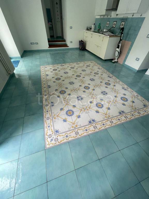 appartamento in vendita a Napoli in zona Stella