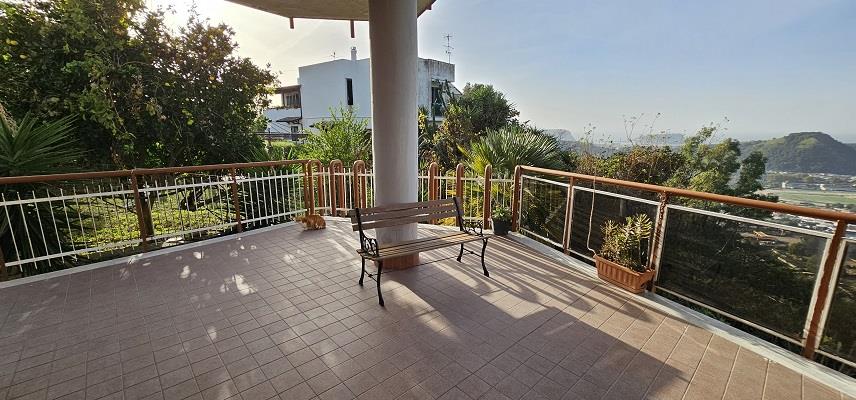 appartamento in vendita a Napoli in zona Pianura