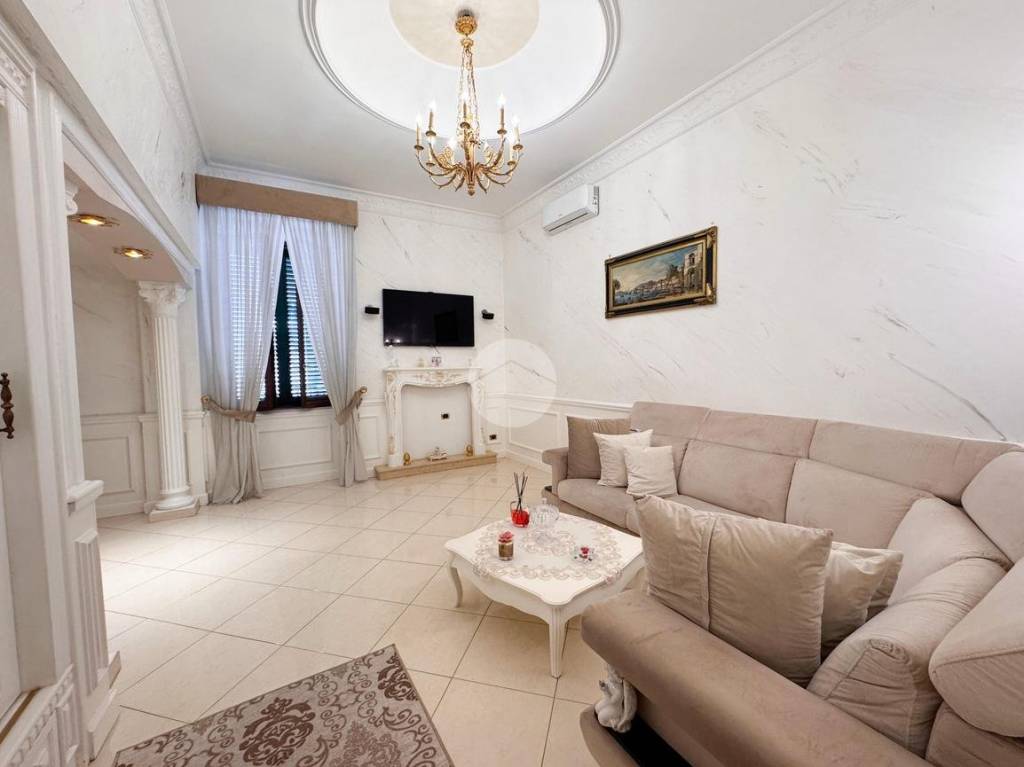 appartamento in vendita a Napoli