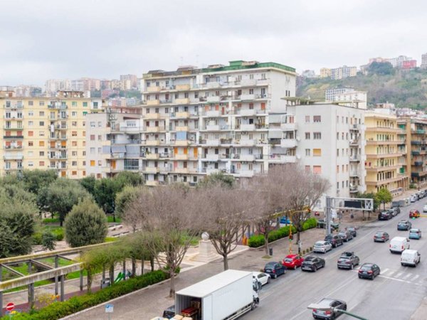 appartamento in vendita a Napoli in zona Fuorigrotta