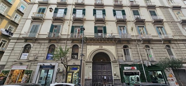 appartamento in vendita a Napoli in zona Pendino / San Giuseppe