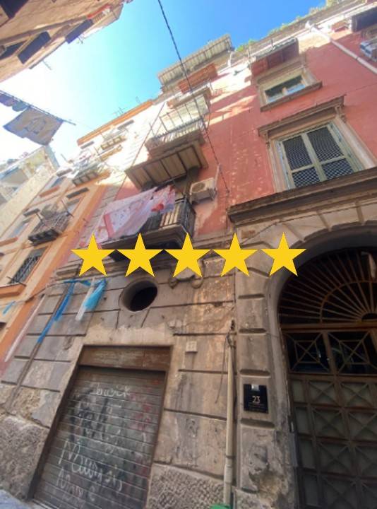 appartamento in vendita a Napoli in zona Montecalvario