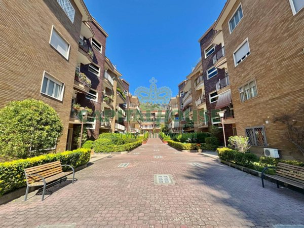 appartamento in vendita a Napoli in zona Bagnoli