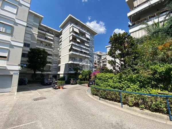 appartamento in vendita a Napoli in zona Arenella