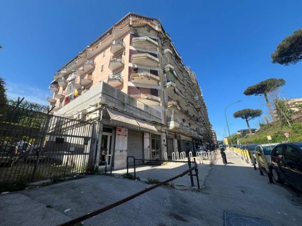 appartamento in vendita a Napoli in zona Marianella