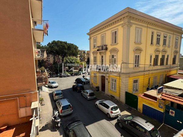 appartamento in vendita a Napoli in zona Bagnoli