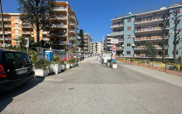 appartamento in vendita a Napoli in zona Capodimonte / Colli Aminei