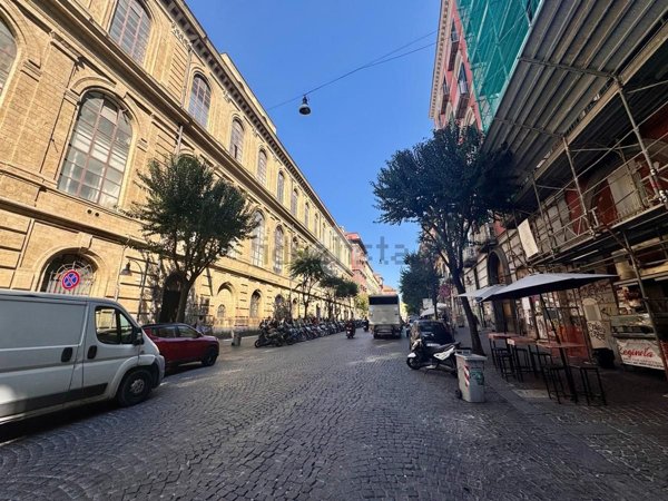 appartamento in vendita a Napoli in zona San Lorenzo