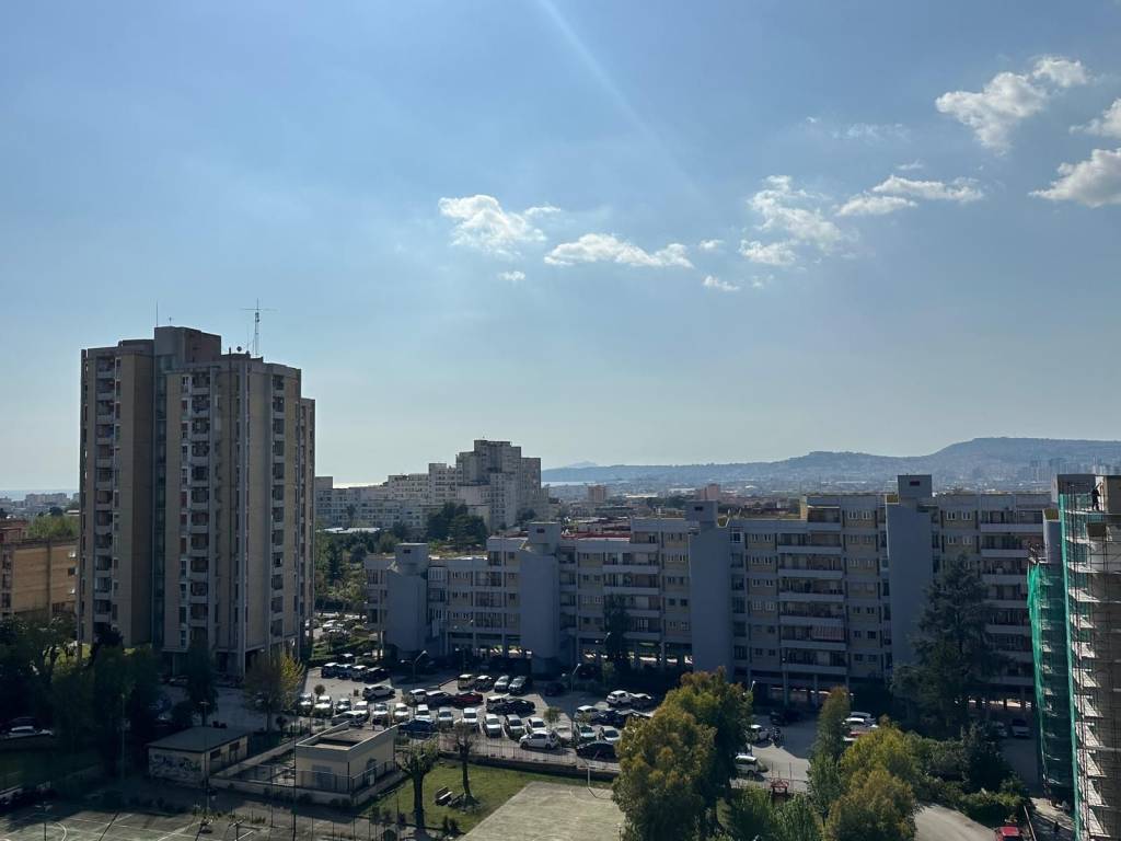 appartamento in vendita a Napoli in zona Ponticelli