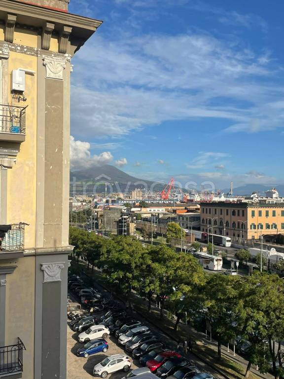 appartamento in vendita a Napoli in zona Mercato