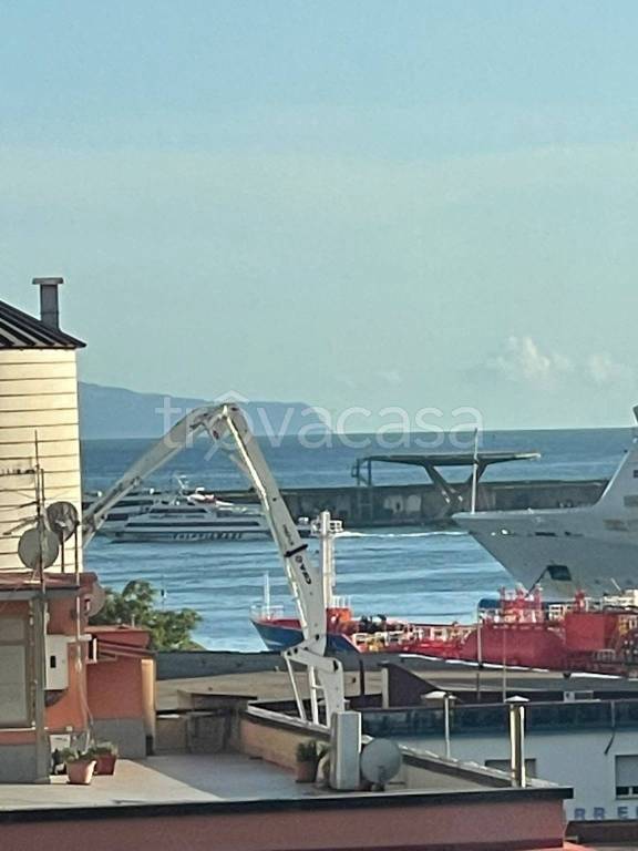 appartamento in vendita a Napoli in zona Mercato