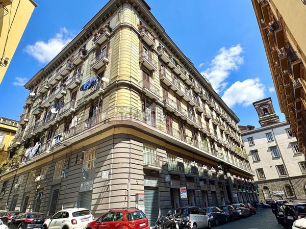 appartamento in vendita a Napoli in zona Pendino / San Giuseppe