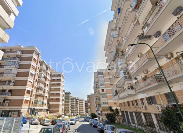 appartamento in vendita a Napoli in zona Fuorigrotta