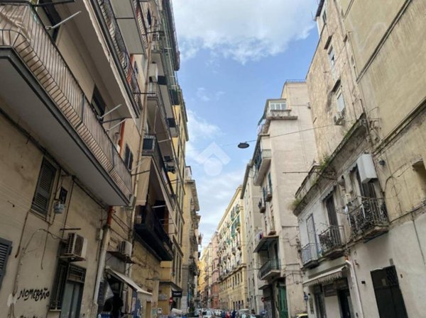 appartamento in vendita a Napoli in zona Pendino / San Giuseppe