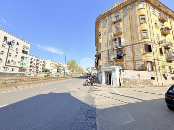appartamento in vendita a Napoli in zona Poggioreale