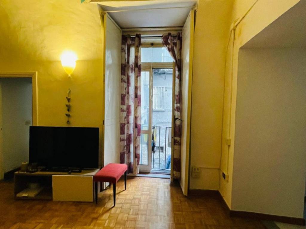 appartamento in vendita a Napoli in zona San Ferdinando