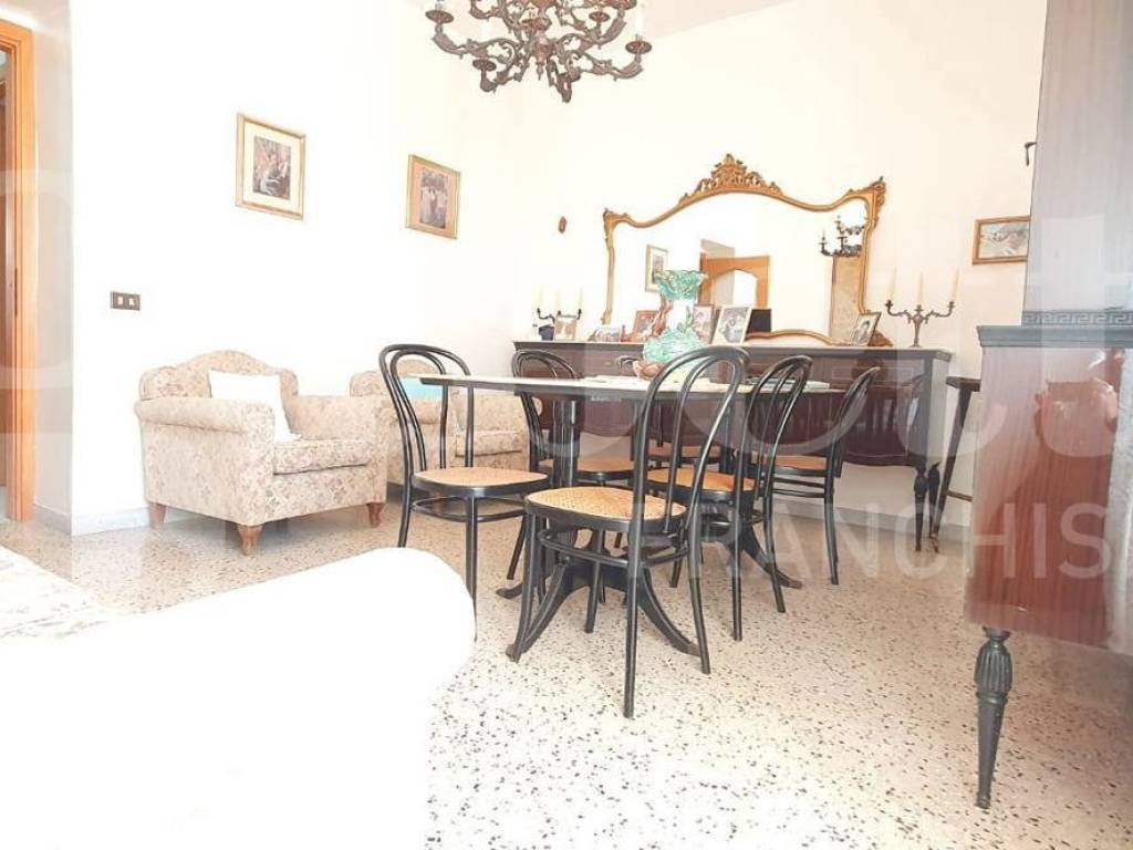 appartamento in vendita a Napoli in zona Bagnoli