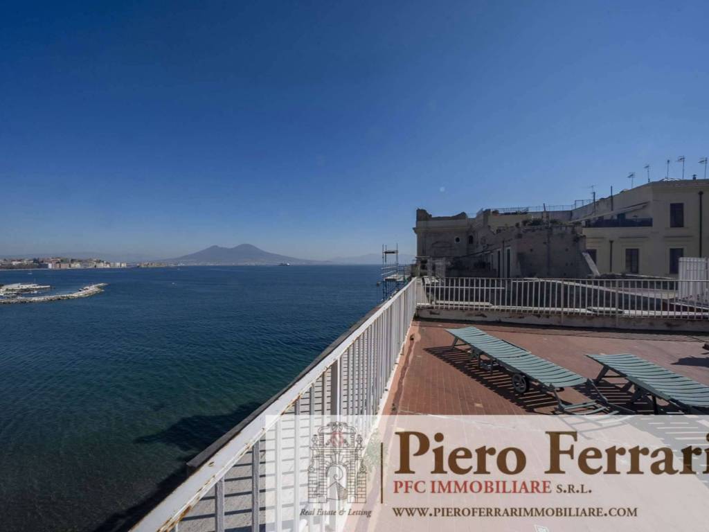 appartamento in vendita a Napoli in zona Posillipo