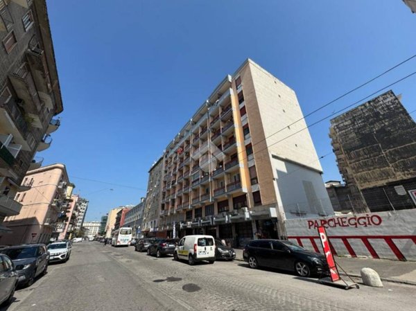 appartamento in vendita a Napoli in zona Mercato