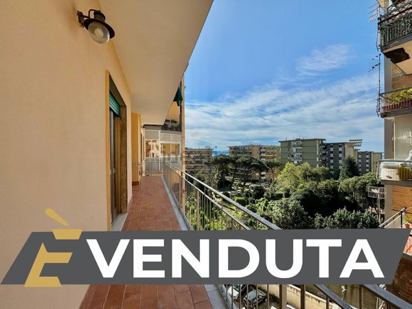 appartamento in vendita a Napoli