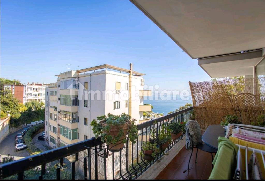 appartamento in vendita a Napoli in zona Posillipo