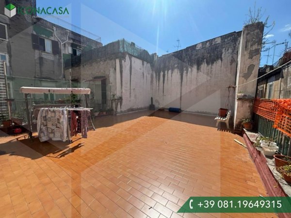 appartamento in vendita a Napoli in zona Pendino / San Giuseppe