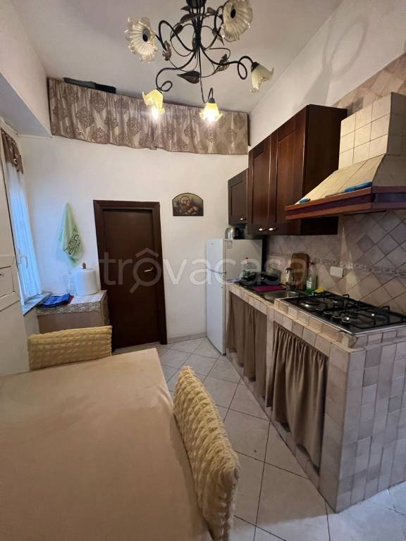 appartamento in vendita a Napoli in zona Pendino / San Giuseppe