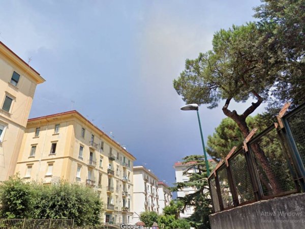 appartamento in vendita a Napoli in zona San Carlo all'Arena