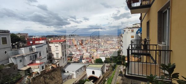 appartamento in vendita a Napoli in zona Arenella