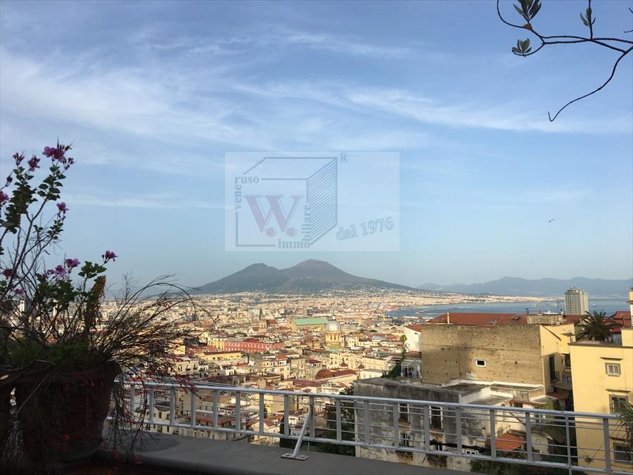 appartamento in vendita a Napoli in zona Arenella