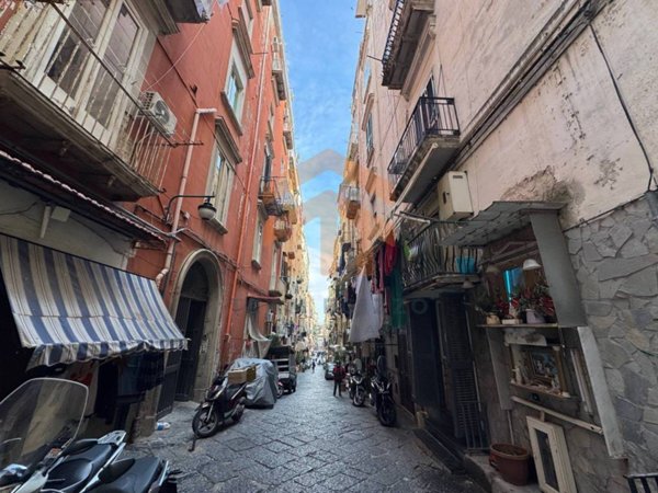 appartamento in vendita a Napoli in zona San Ferdinando
