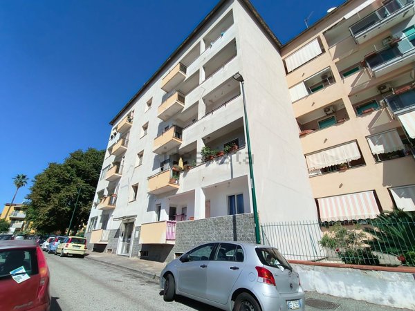 appartamento in vendita a Napoli in zona Bagnoli