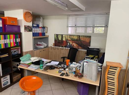 negozio in vendita a Napoli in zona Arenella