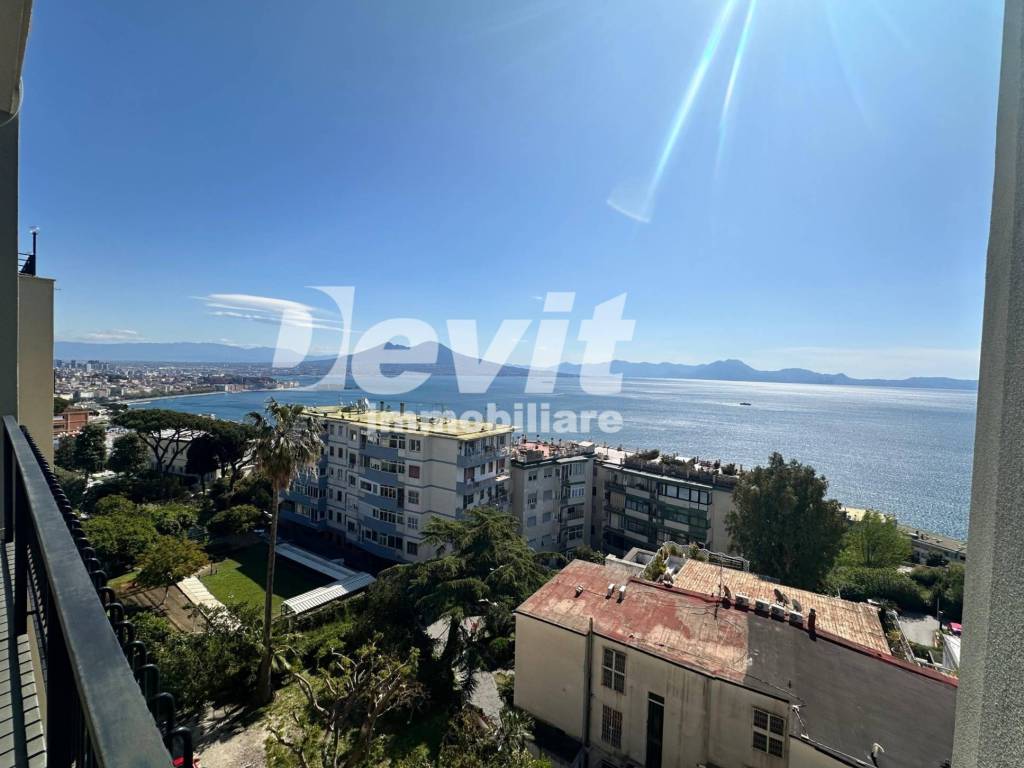 appartamento in vendita a Napoli in zona Posillipo