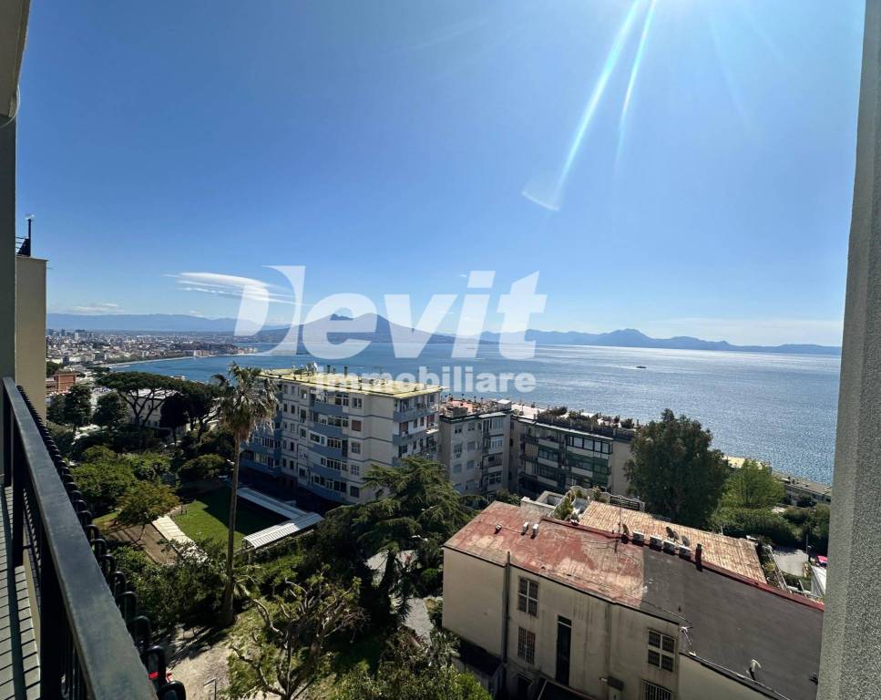 appartamento in vendita a Napoli in zona Posillipo