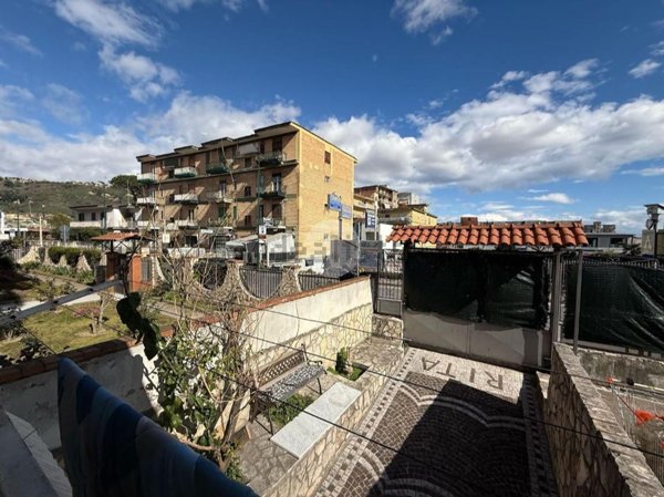 appartamento in vendita a Napoli in zona Pianura