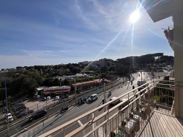 appartamento in vendita a Napoli in zona Capodimonte / Colli Aminei