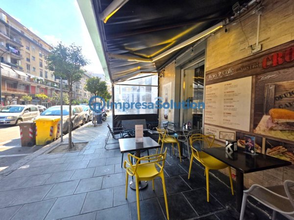 ufficio in vendita a Napoli in zona Fuorigrotta