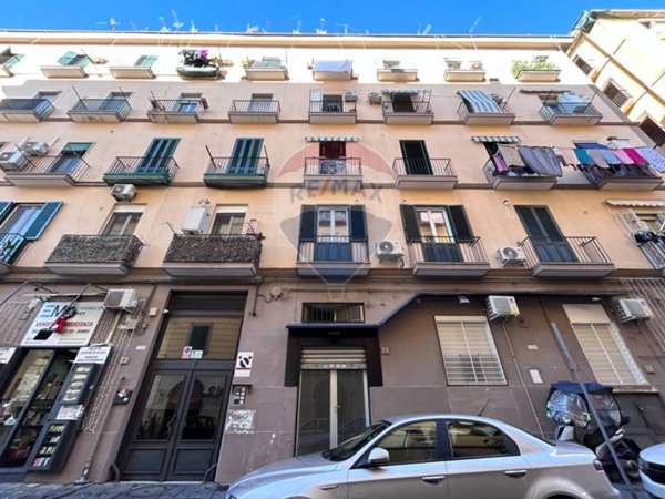 appartamento in vendita a Napoli in zona San Carlo all'Arena