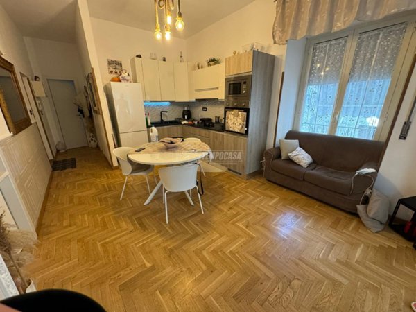 appartamento in vendita a Napoli in zona Stella