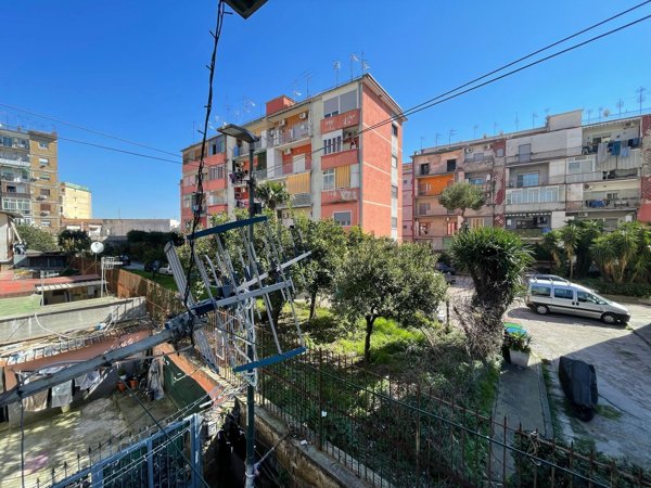 appartamento in vendita a Napoli in zona San Giovanni a Teduccio