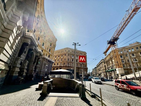 appartamento in vendita a Napoli in zona Stella