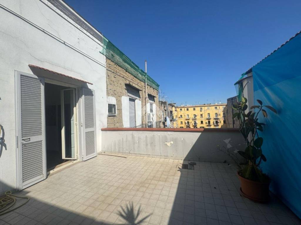 appartamento in vendita a Napoli in zona Pendino / San Giuseppe