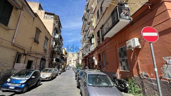 appartamento in vendita a Napoli in zona San Lorenzo