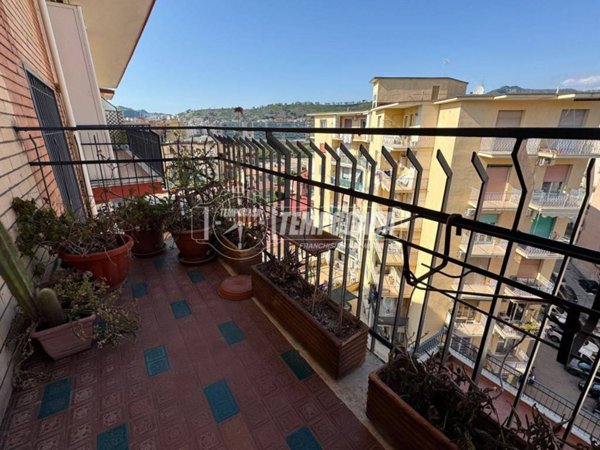 appartamento in vendita a Napoli in zona Bagnoli