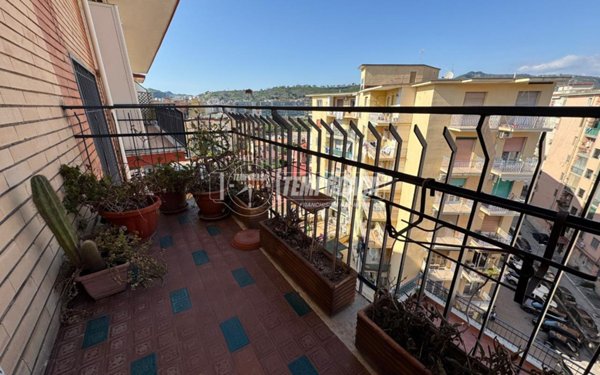 appartamento in vendita a Napoli in zona Bagnoli