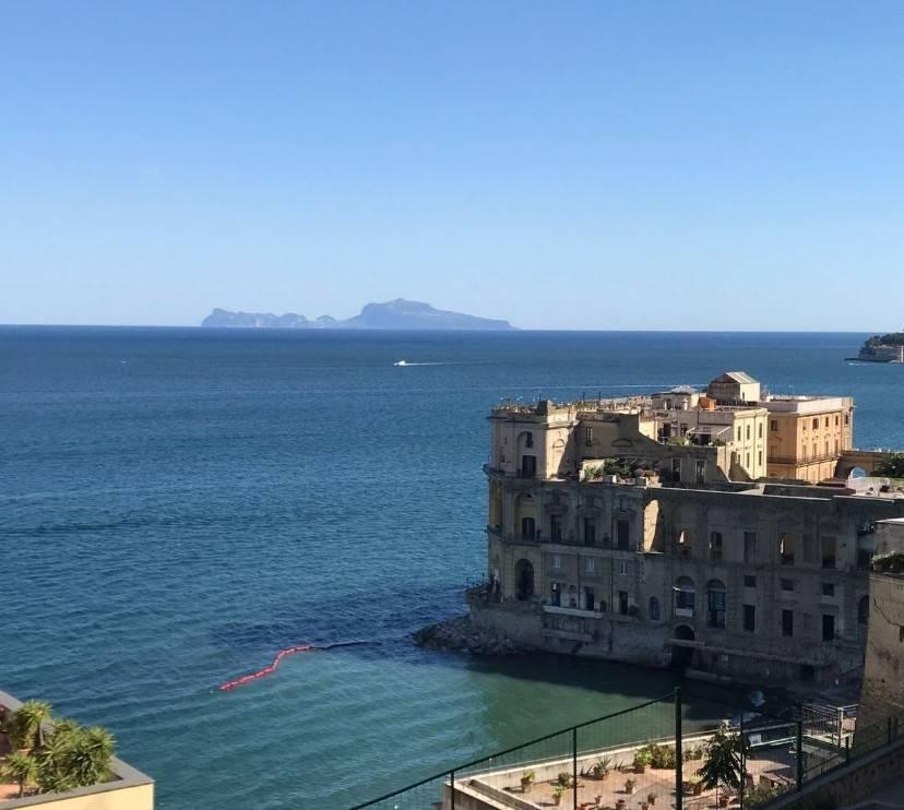appartamento in vendita a Napoli in zona Posillipo